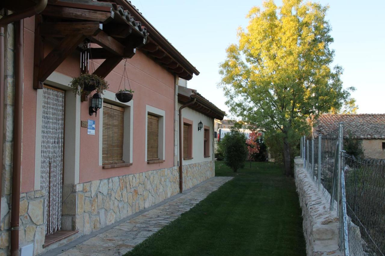 Casitas De La Velilla Country house Pedraza